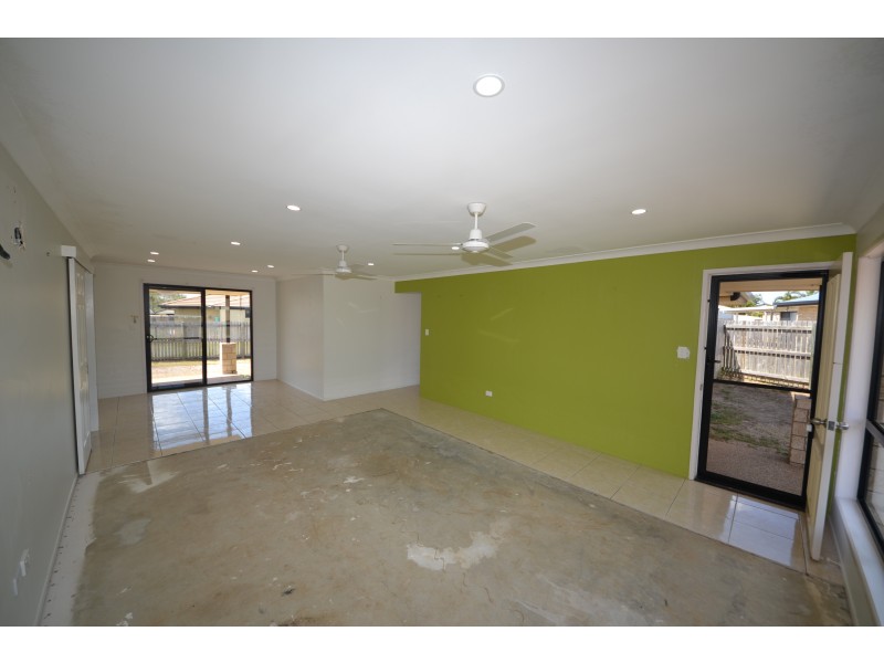 3 Cockatoo Ct, Gracemere QLD 4702