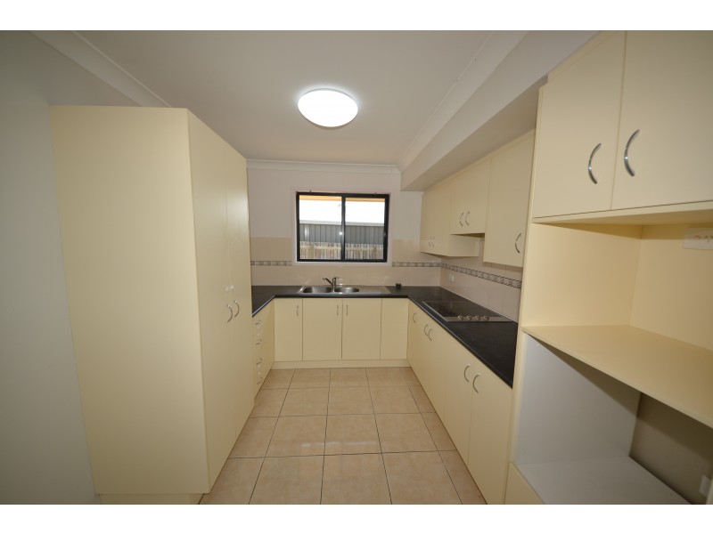 3 Cockatoo Ct, Gracemere QLD 4702