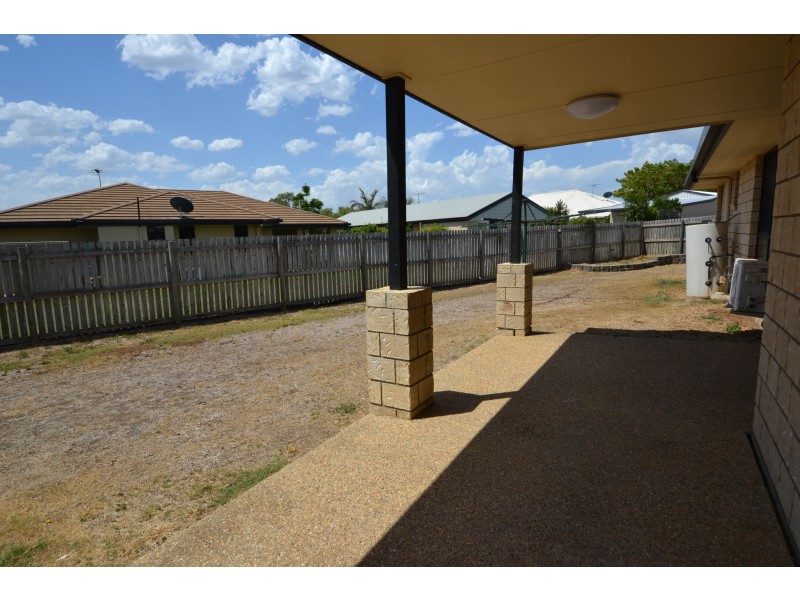 3 Cockatoo Ct, Gracemere QLD 4702