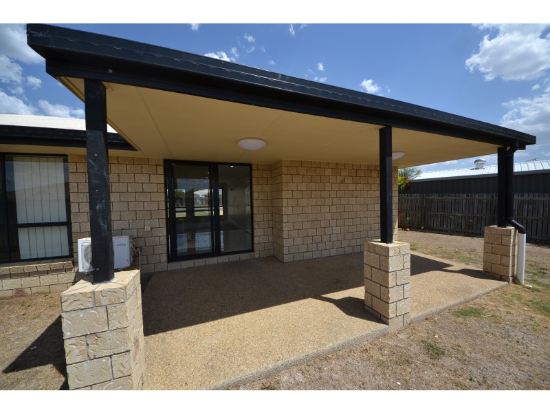 3 Cockatoo Ct, Gracemere QLD 4702