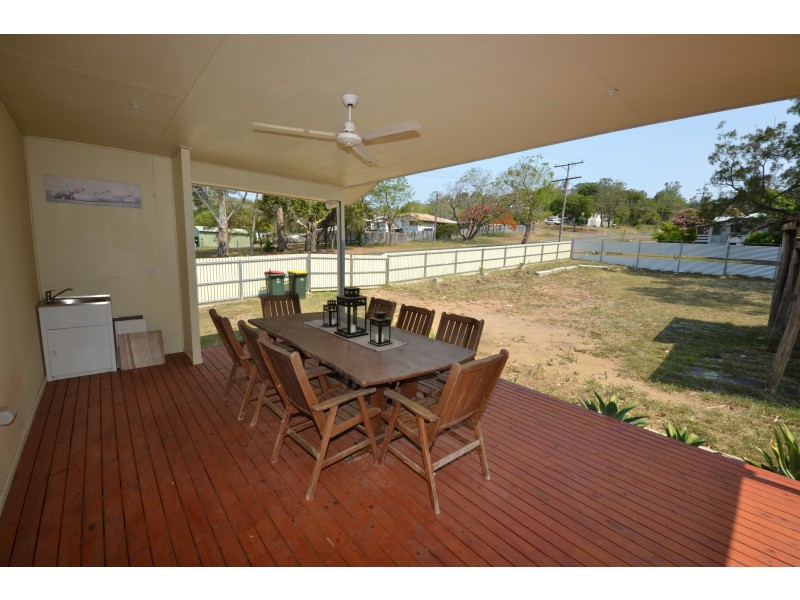 54 Pattison St, Mount Morgan QLD 4714