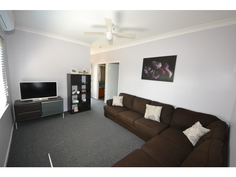 54 Pattison St, Mount Morgan QLD 4714