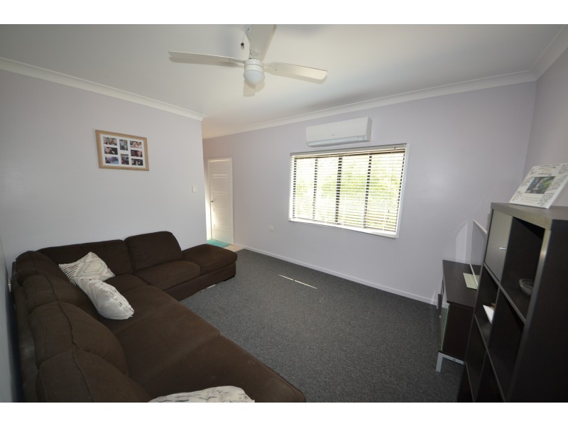 54 Pattison St, Mount Morgan QLD 4714