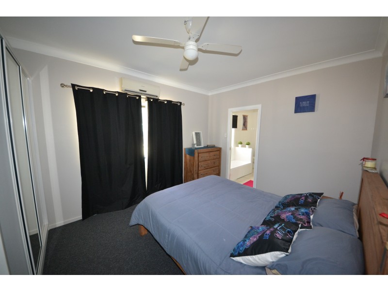 54 Pattison St, Mount Morgan QLD 4714