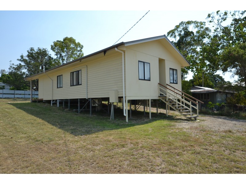 54 Pattison St, Mount Morgan QLD 4714