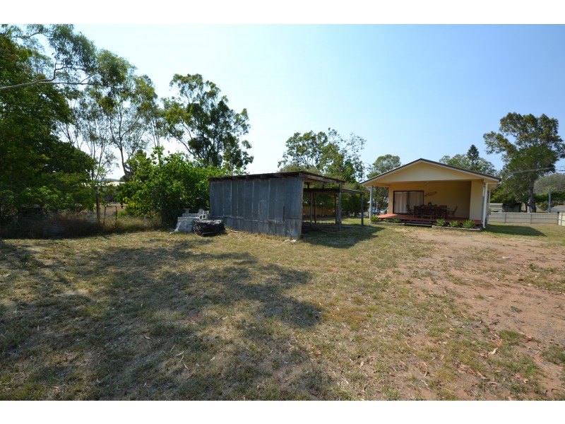 54 Pattison St, Mount Morgan QLD 4714