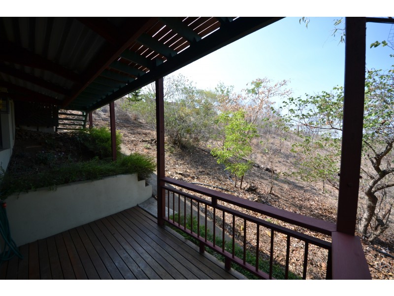 50 Stanley Rd, Gracemere QLD 4702