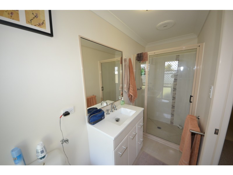 28 Lucas St, Gracemere QLD 4702