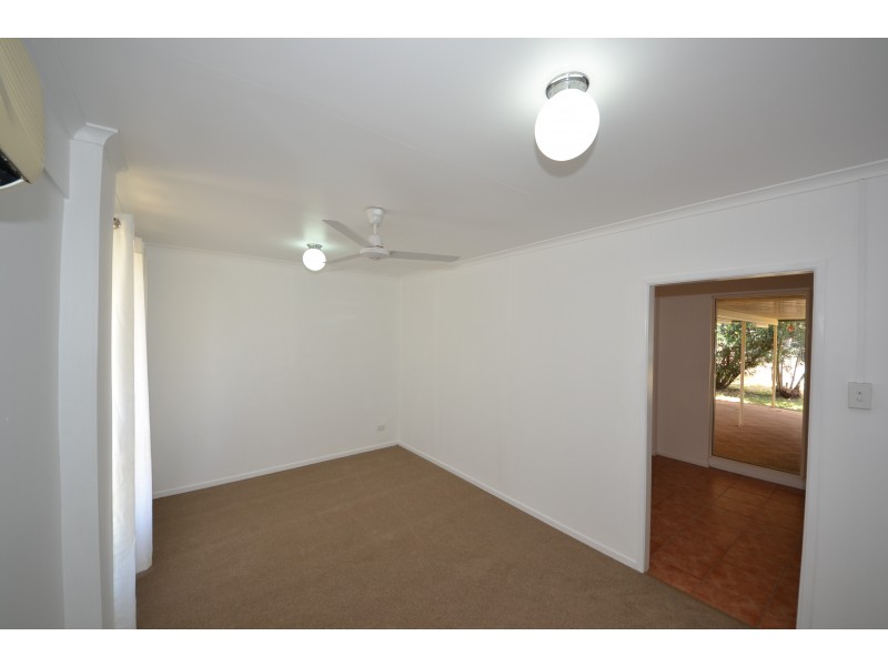18 Rosewood Ave, Gracemere QLD 4702