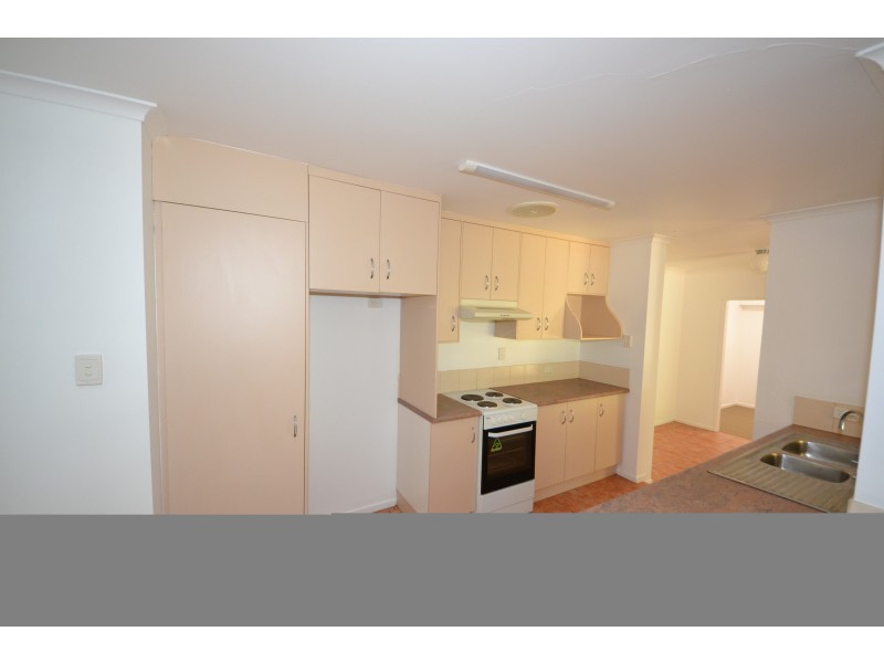 18 Rosewood Ave, Gracemere QLD 4702