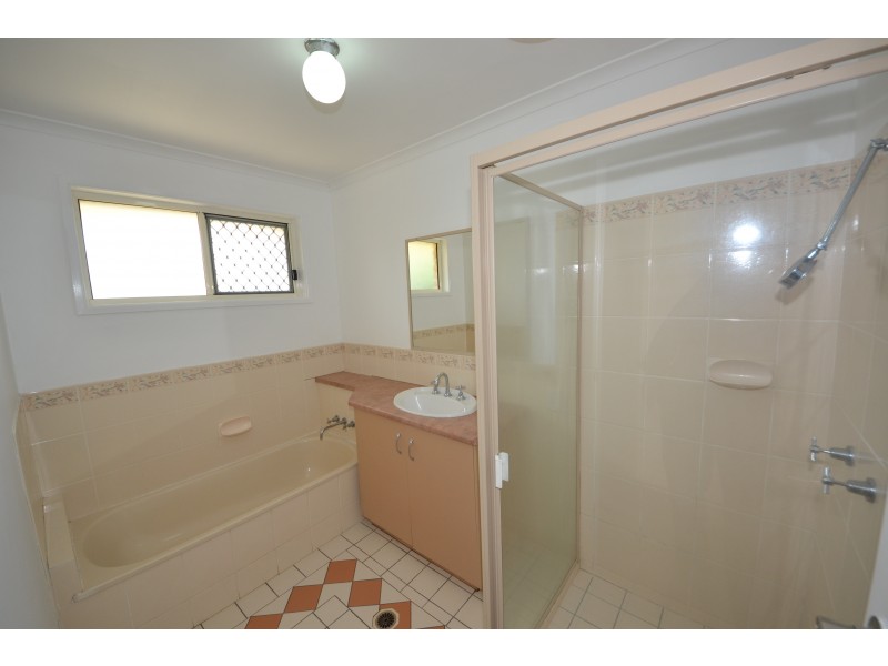 18 Rosewood Ave, Gracemere QLD 4702