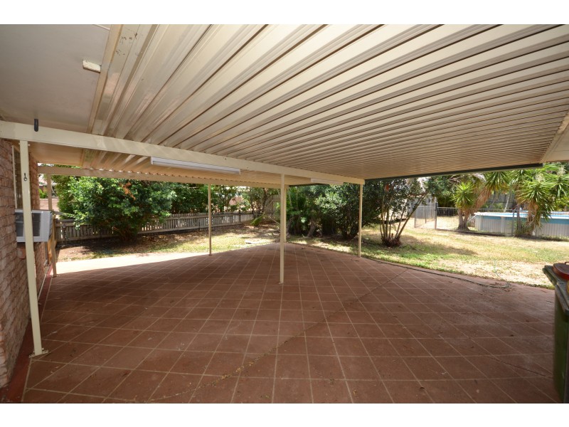 18 Rosewood Ave, Gracemere QLD 4702