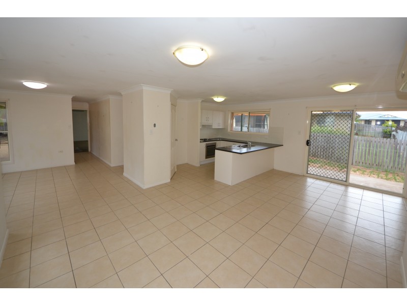 3 Louise Ct, Gracemere QLD 4702