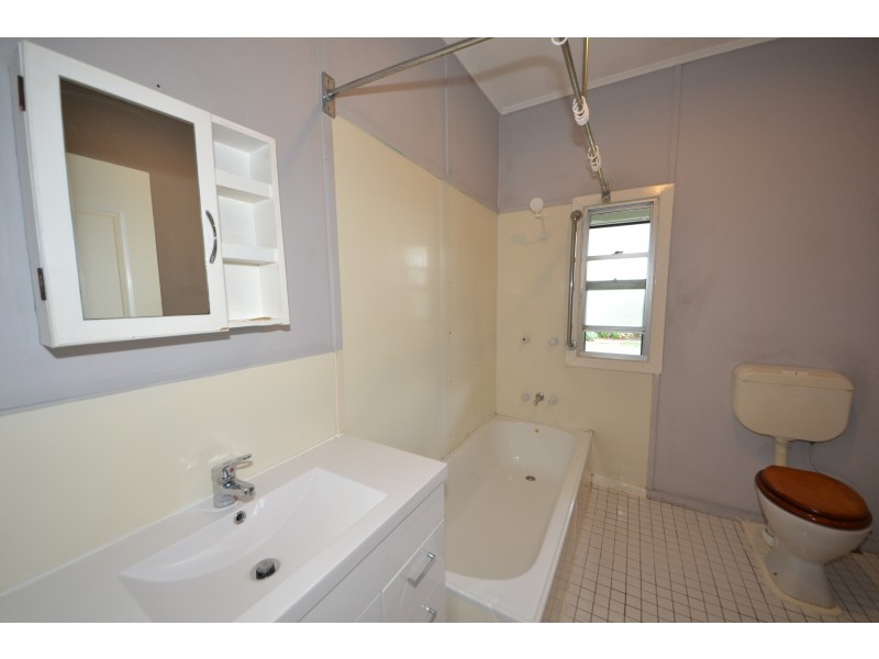 63 Jones St, Wandal QLD 4700