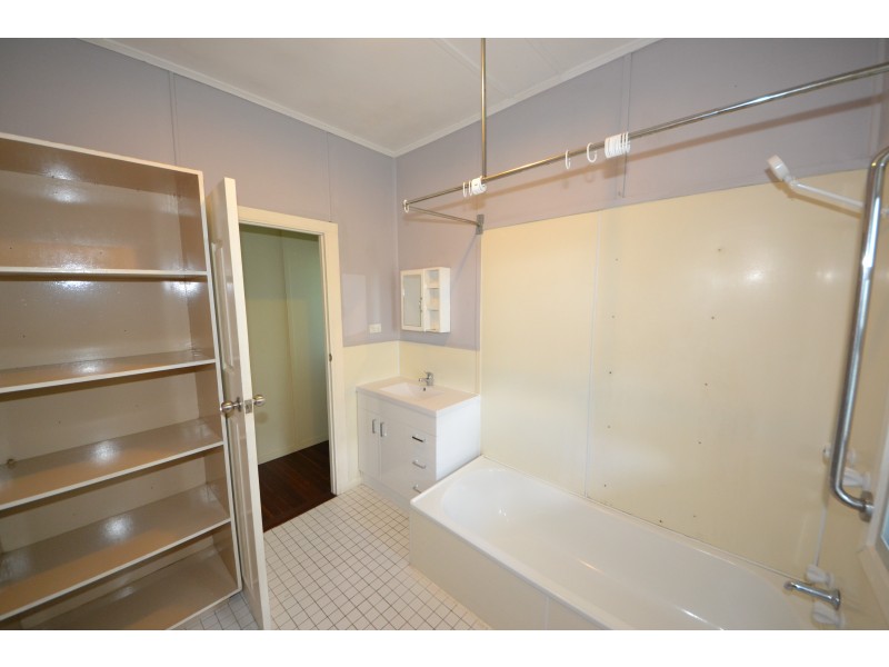 63 Jones St, Wandal QLD 4700