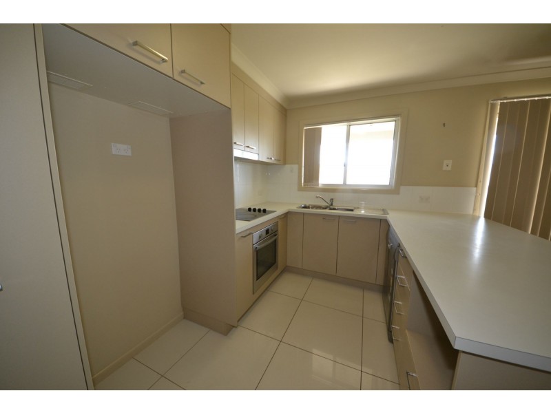 16 Koolamarra Drive, Gracemere QLD 4702