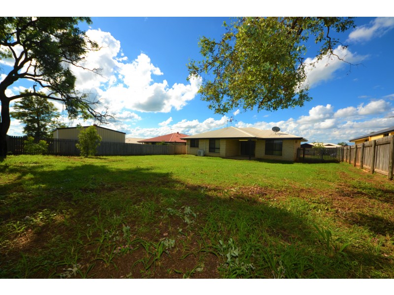 8 Zamia Way, Gracemere QLD 4702