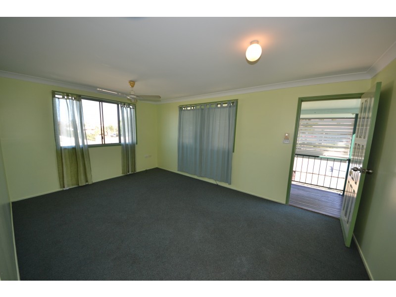 37 Cowan St, Gracemere QLD 4702