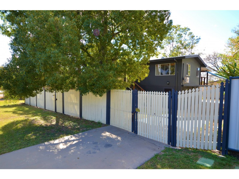 4 Perriman St, Gracemere QLD 4702