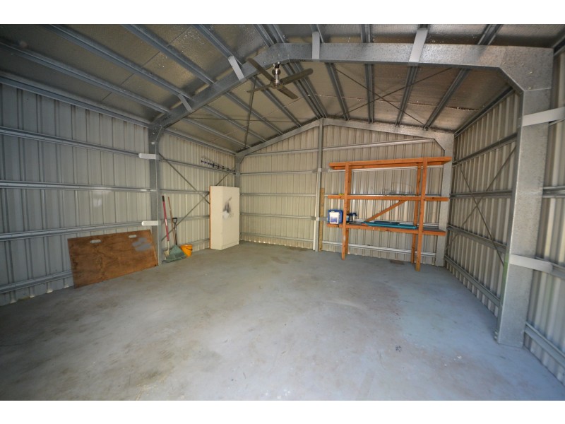 4 Perriman St, Gracemere QLD 4702