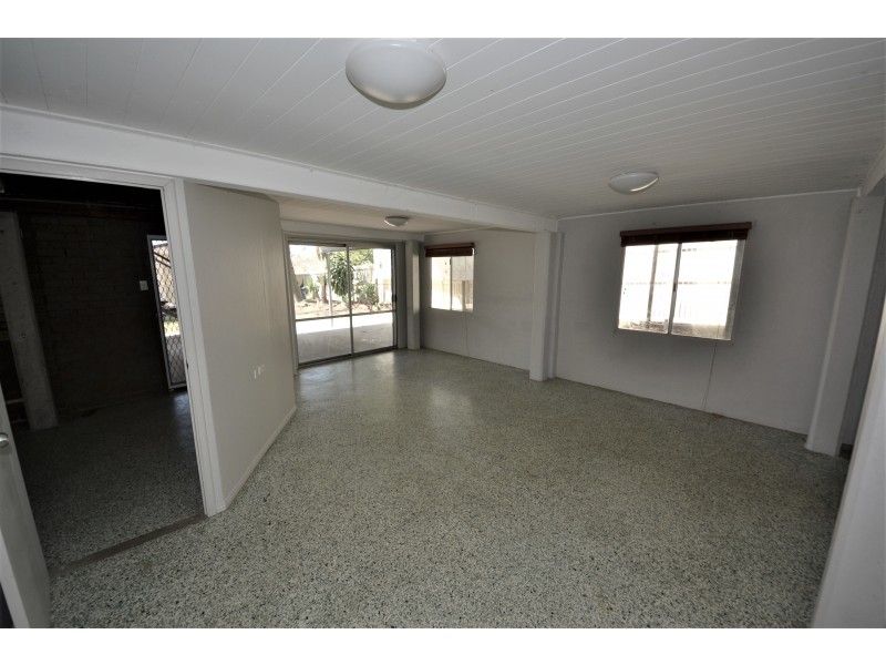 4 Perriman St, Gracemere QLD 4702