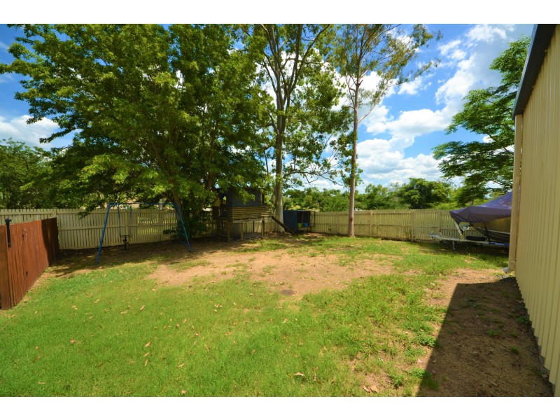 4 Perriman St, Gracemere QLD 4702