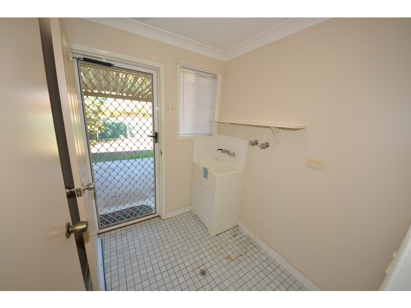 5 Milne Pl, Gracemere QLD 4702