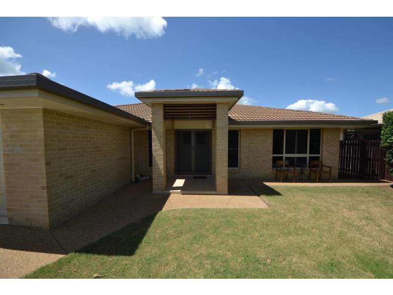 9 Thomas St, Gracemere QLD 4702