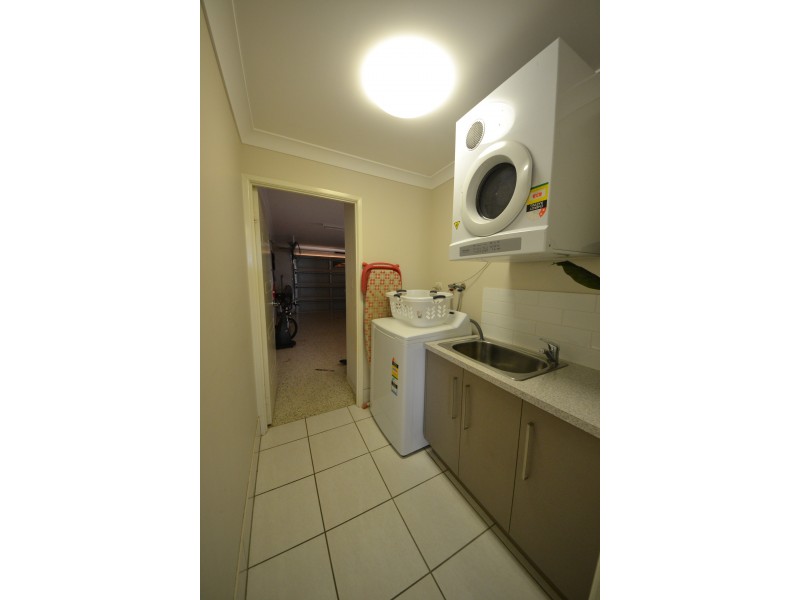 9 Thomas St, Gracemere QLD 4702