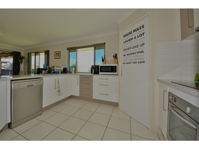 9 Thomas St, Gracemere QLD 4702