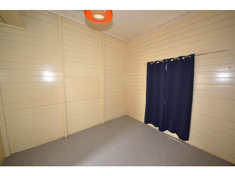 6 Campion St, Mount Morgan QLD 4714