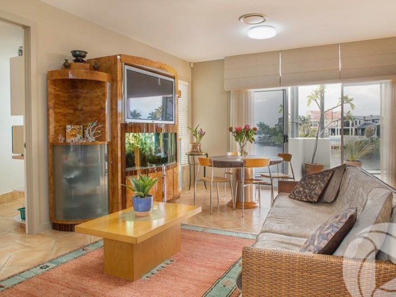 17 Staysail Crescent, Clear Island Waters QLD 4226