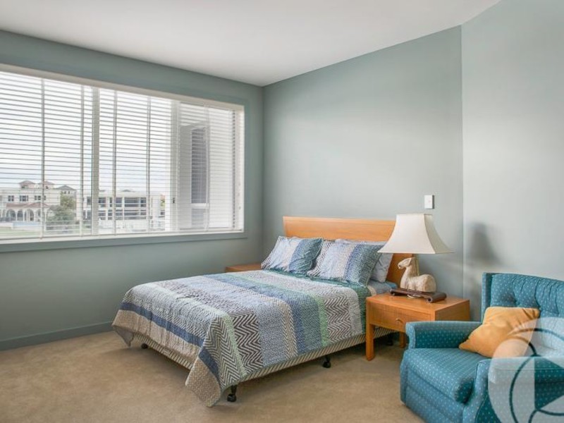 17 Staysail Crescent, Clear Island Waters QLD 4226