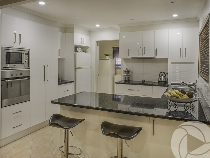 7 Lesley Avenue, Miami QLD 4220