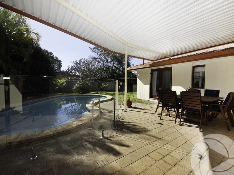 7 Lesley Avenue, Miami QLD 4220