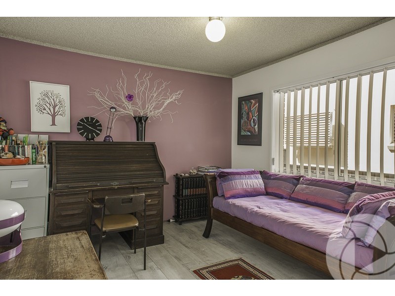 2/66 Marine Parade, Miami QLD 4220