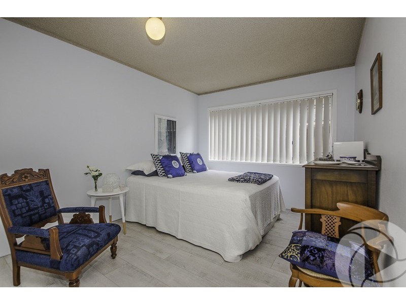 2/66 Marine Parade, Miami QLD 4220
