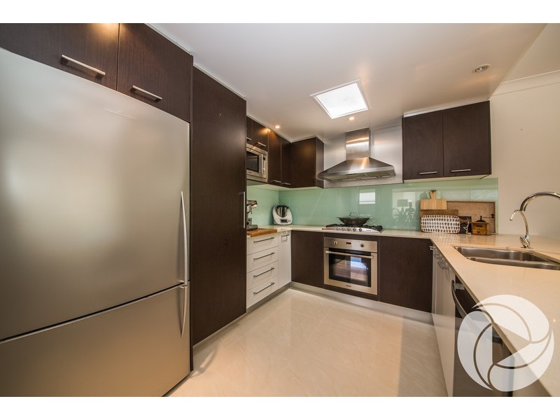 16 Verona Avenue, Isle Of Capri QLD 4217