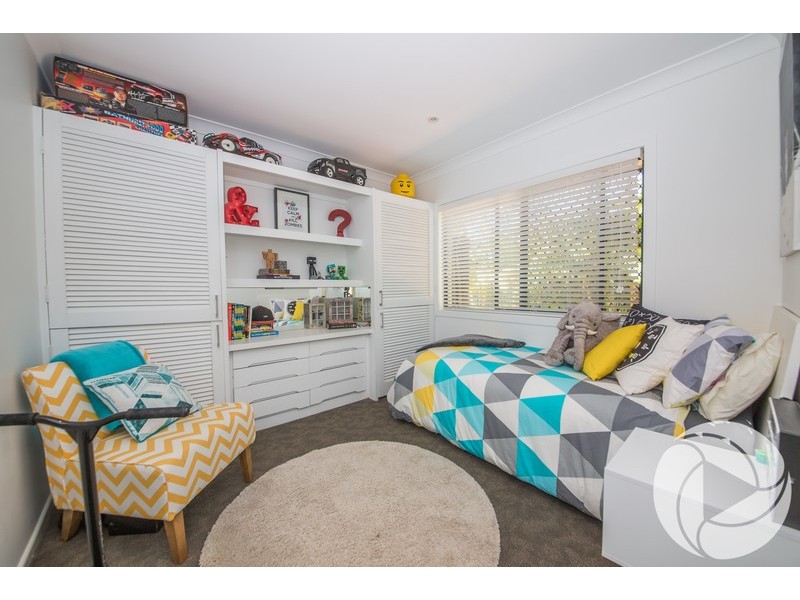16 Verona Avenue, Isle Of Capri QLD 4217