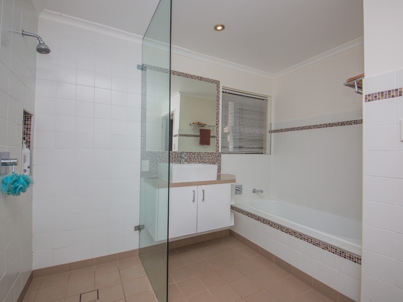 19 Lansell Avenue, Currumbin QLD 4223