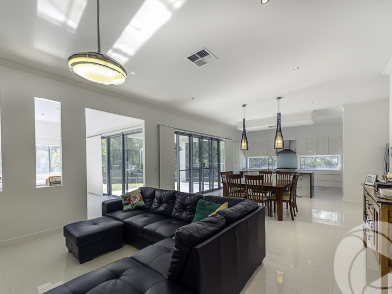 3 Golden Grove Boulevard, Reedy Creek QLD 4227