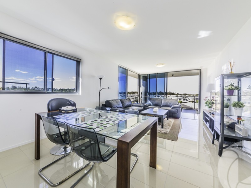 306/15 Compass Drive, Biggera Waters QLD 4216