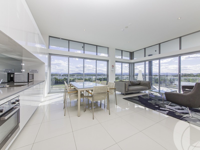 306/15 Compass Drive, Biggera Waters QLD 4216