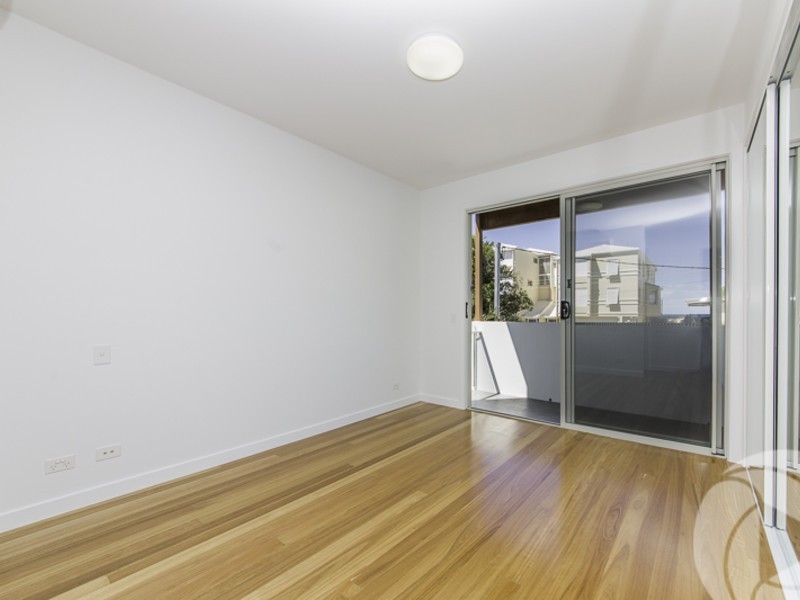 1/40 Jefferson Lake, Palm Beach QLD 4221