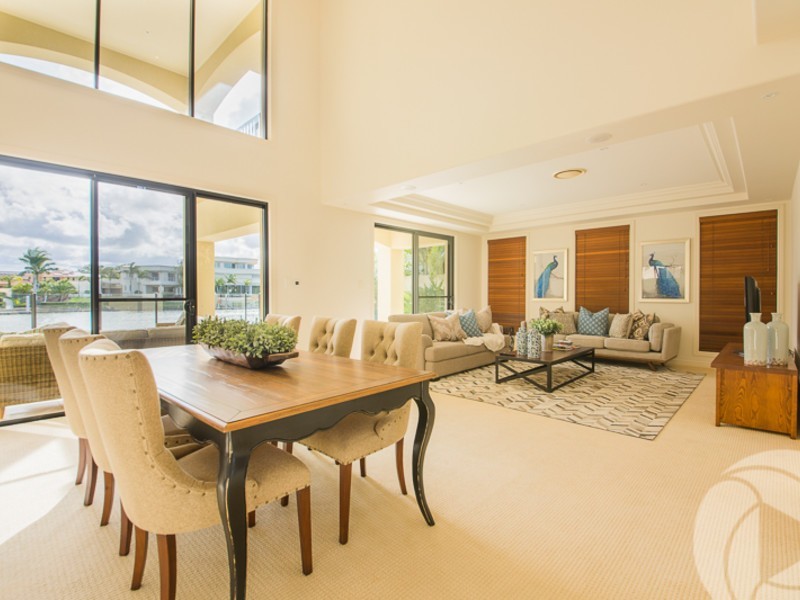 1670 Riverdale Drive, Hope Island QLD 4212