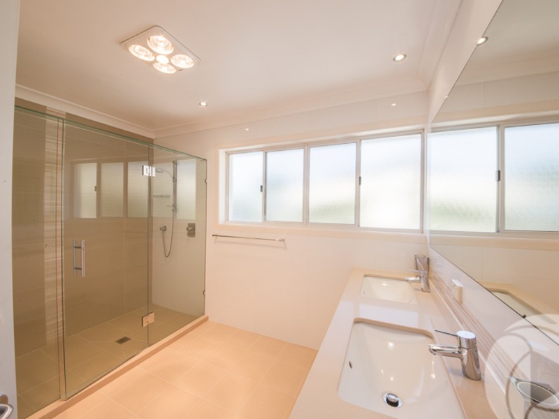 59 Charolais Crescent, Benowa Waters QLD 4217