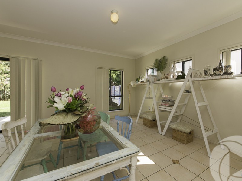 13 Menton Avenue, Varsity Lakes QLD 4227