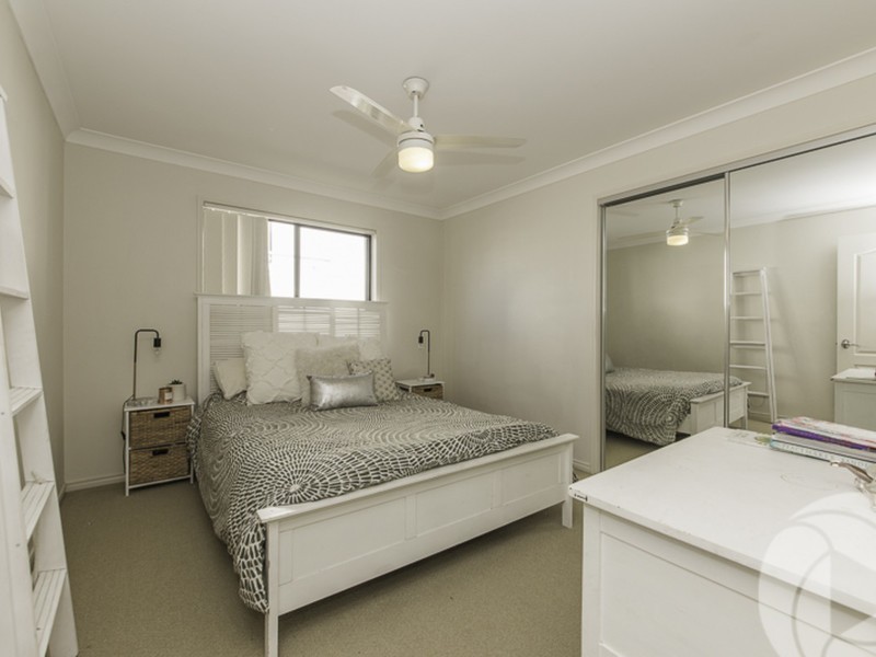 13 Menton Avenue, Varsity Lakes QLD 4227