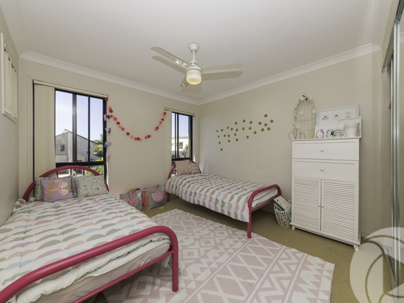 13 Menton Avenue, Varsity Lakes QLD 4227