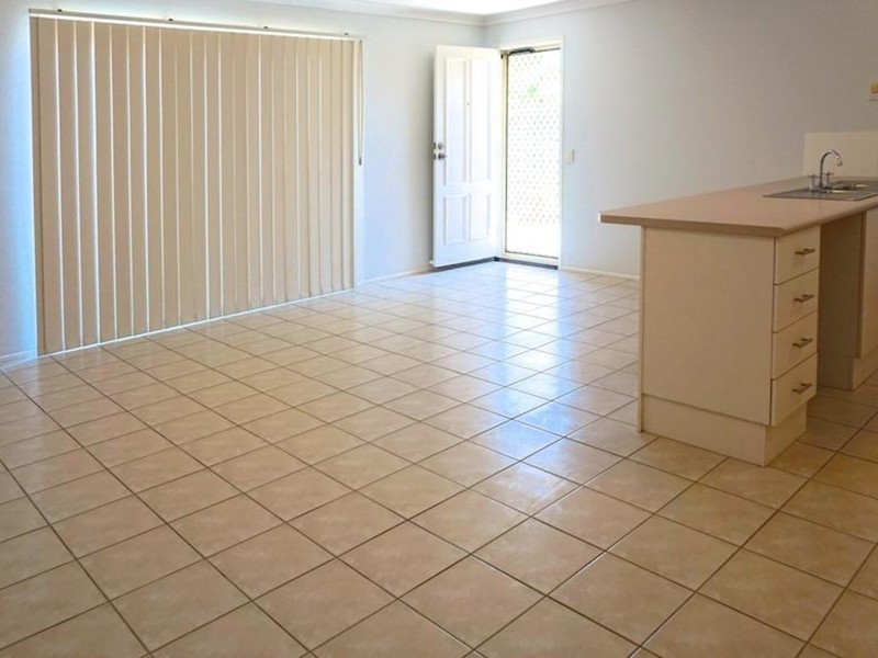 1/7 Woburn Place, Burleigh Waters QLD 4220